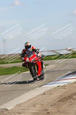 media/Feb-29-2024-TrackDaz (Thu) [[55f5738192]]/A Group/1pm (Wheelie Bump)/